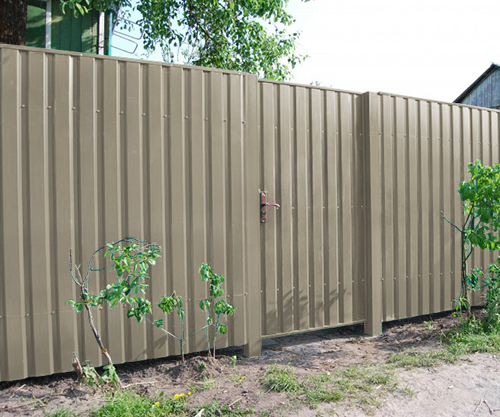 Фасад из профнастила