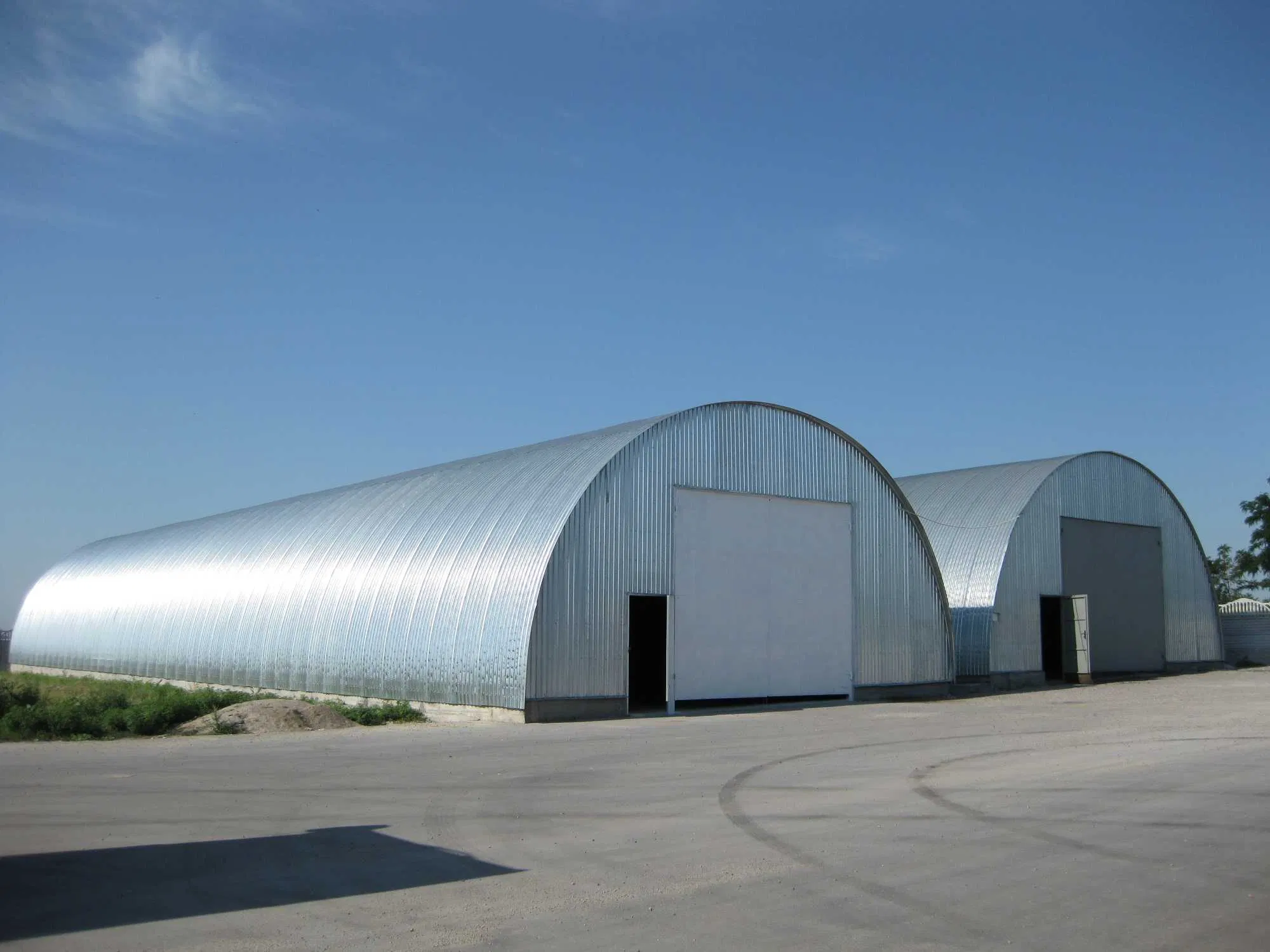 Арочная конструкция из профнастила